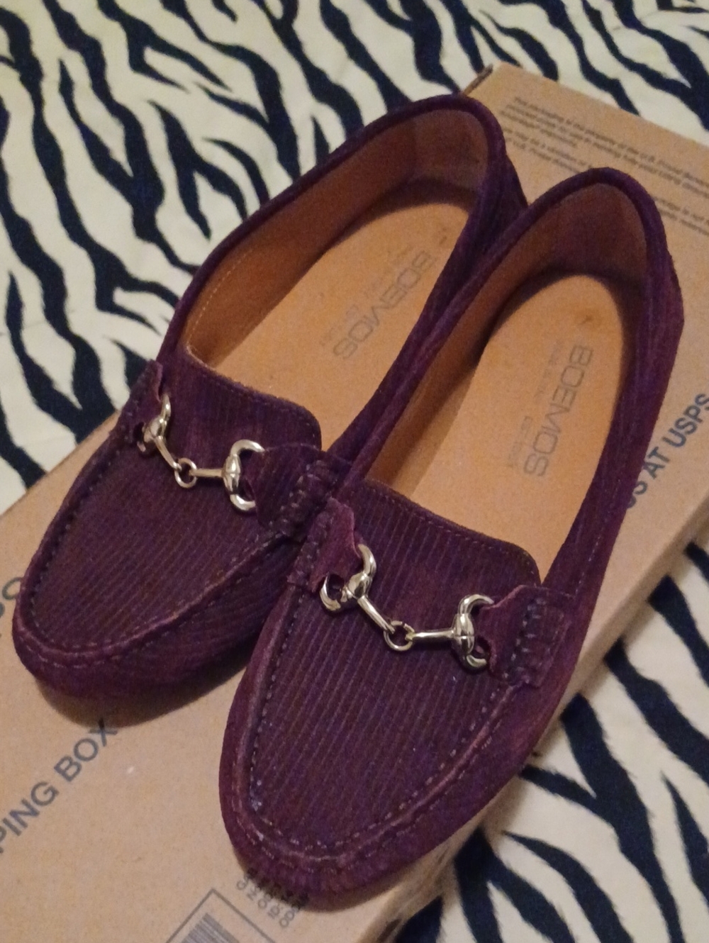 << Women’s Purple Slip-On Moccasin Loafers with Metal Bit Size 37
